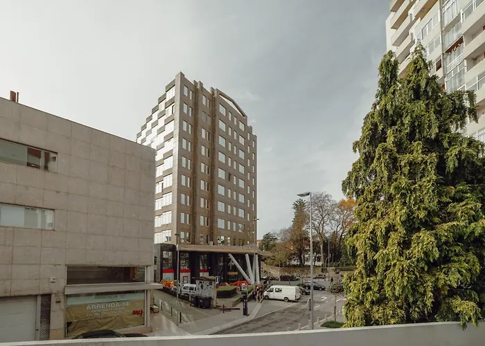 Crystal Palace Garden Stylish By Vacationy * 포르투