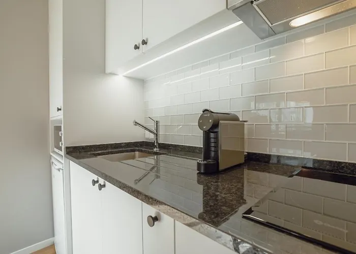 아파트 Crystal Palace Garden Stylish By Vacationy