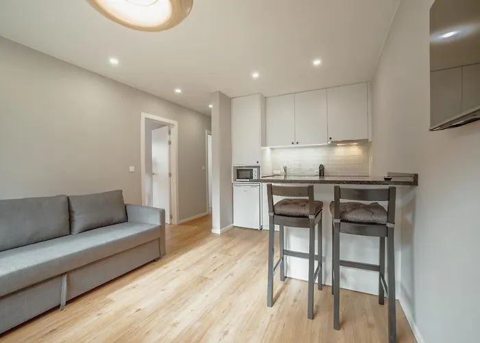 Apartment Crystal Palace Garden Stylish By Vacationy Porto