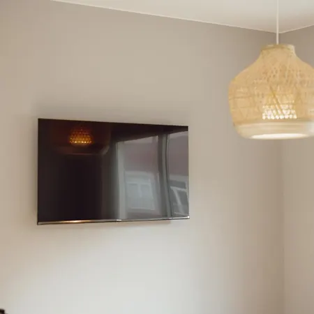 아파트 Crystal Palace Garden Stylish By Vacationy *