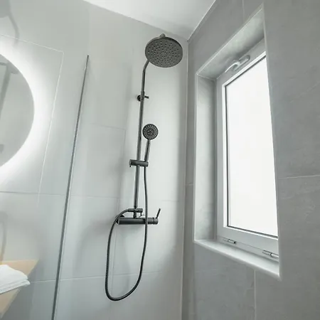 Crystal Palace Garden Stylish By Vacationy 포르투