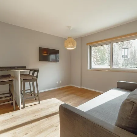 Crystal Palace Garden Stylish By Vacationy * 포르투