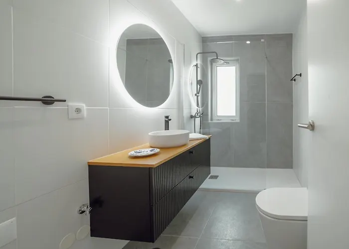 Crystal Palace Garden Stylish By Vacationy ポルト